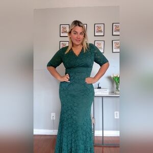 Women's Plus Size Maxi Cocktail Party Wedding Evening Formal Lace Long Dresses